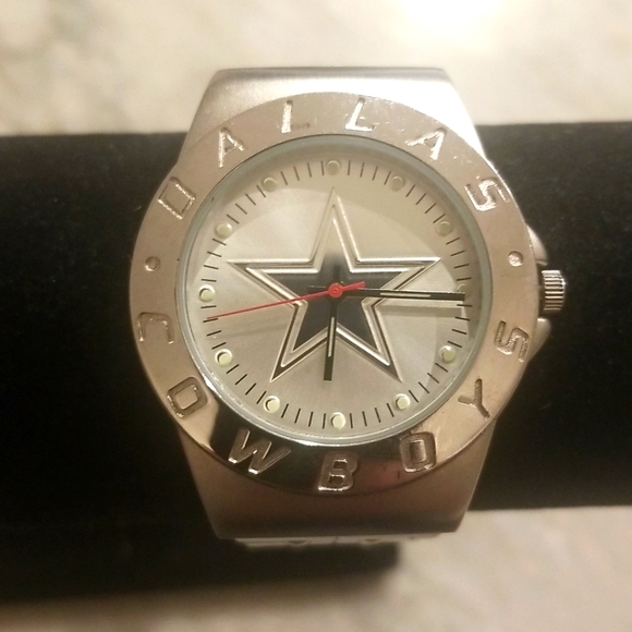 NFL Other - DALLAS COWBOYS NFL NWOT Men's Stainless Watch